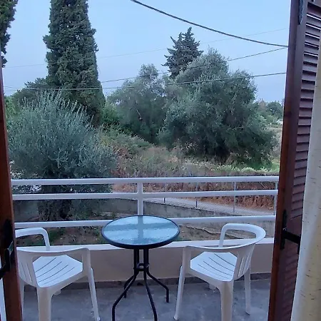Spiros - Apartments, * イプソス